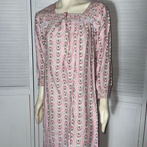 NWOT Vintage 70’s ILGWU‎ Flannel Prairie Nightgown Size Medium